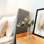 Pod Siodemka - Z Uroczym Balkonem Apartment Jelenia Gora