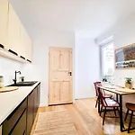 Apartment Pod Siodemka - Z Uroczym Balkonem Jelenia Gora